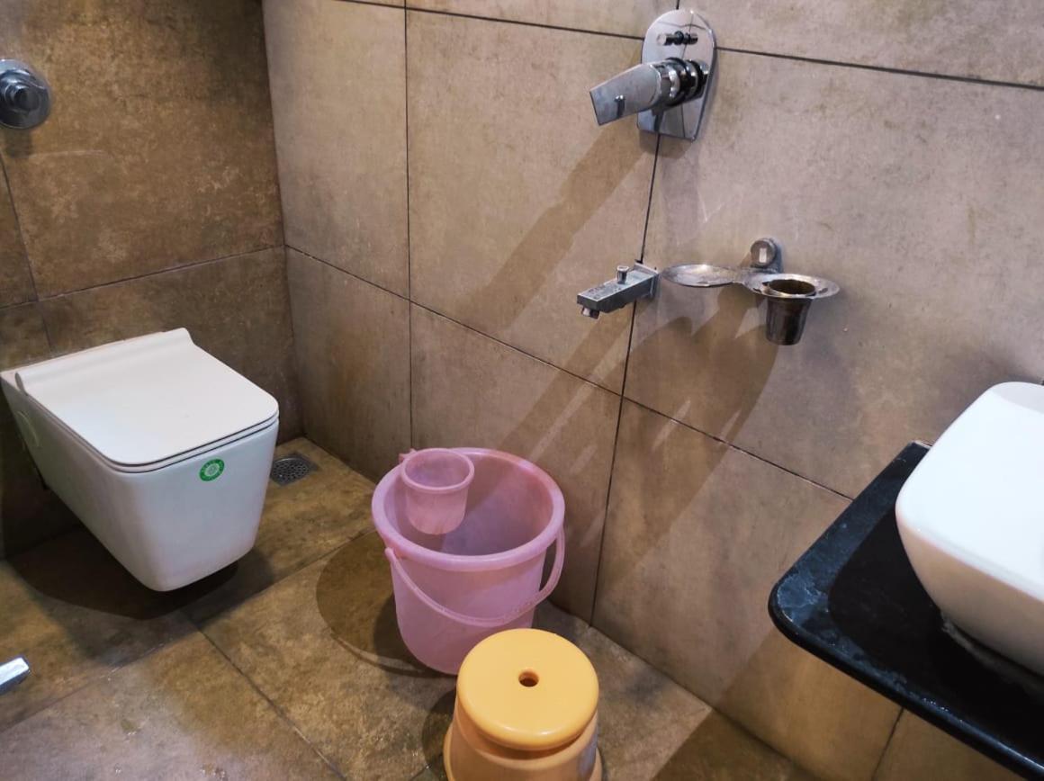 Hotel Manasi Inn Satara Luaran gambar