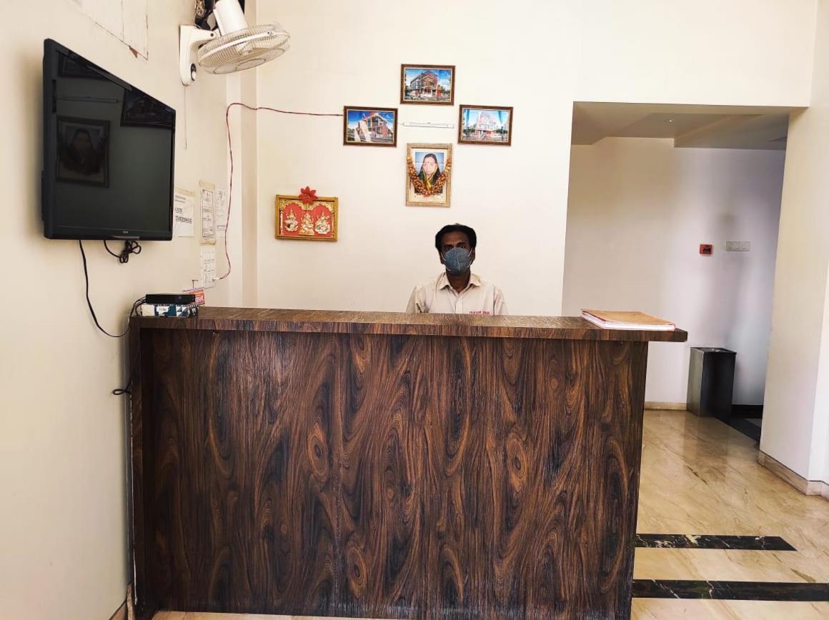 Hotel Manasi Inn Satara Luaran gambar