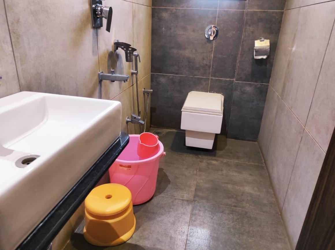 Hotel Manasi Inn Satara Luaran gambar