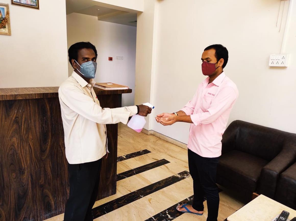 Hotel Manasi Inn Satara Luaran gambar