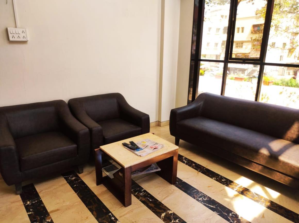 Hotel Manasi Inn Satara Luaran gambar
